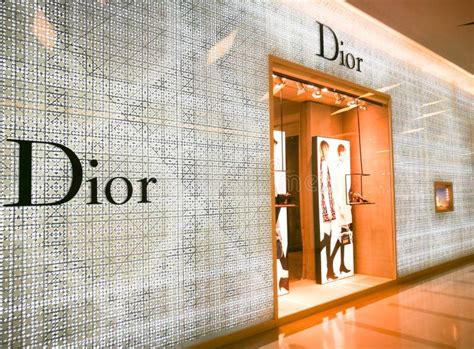 dior de donde es|dior tienda oficial.